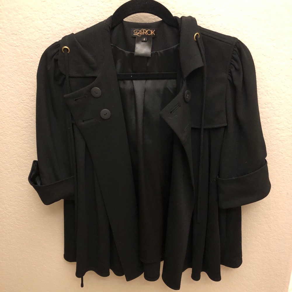 La Rok Black short sleeve cape coat